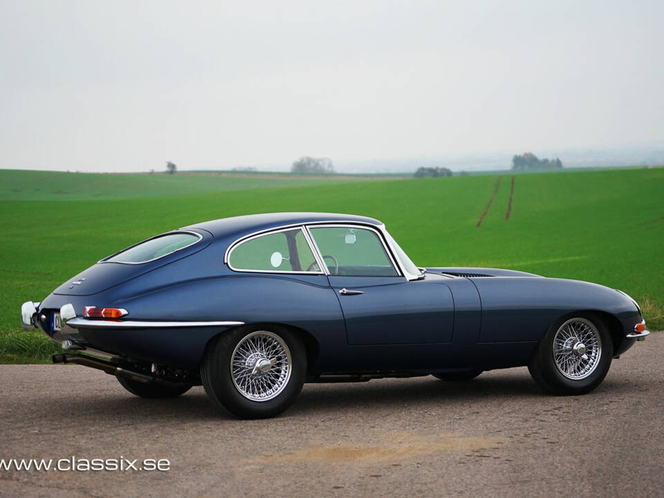 Image 27/30 de Jaguar E-Type 4.2 (1967)