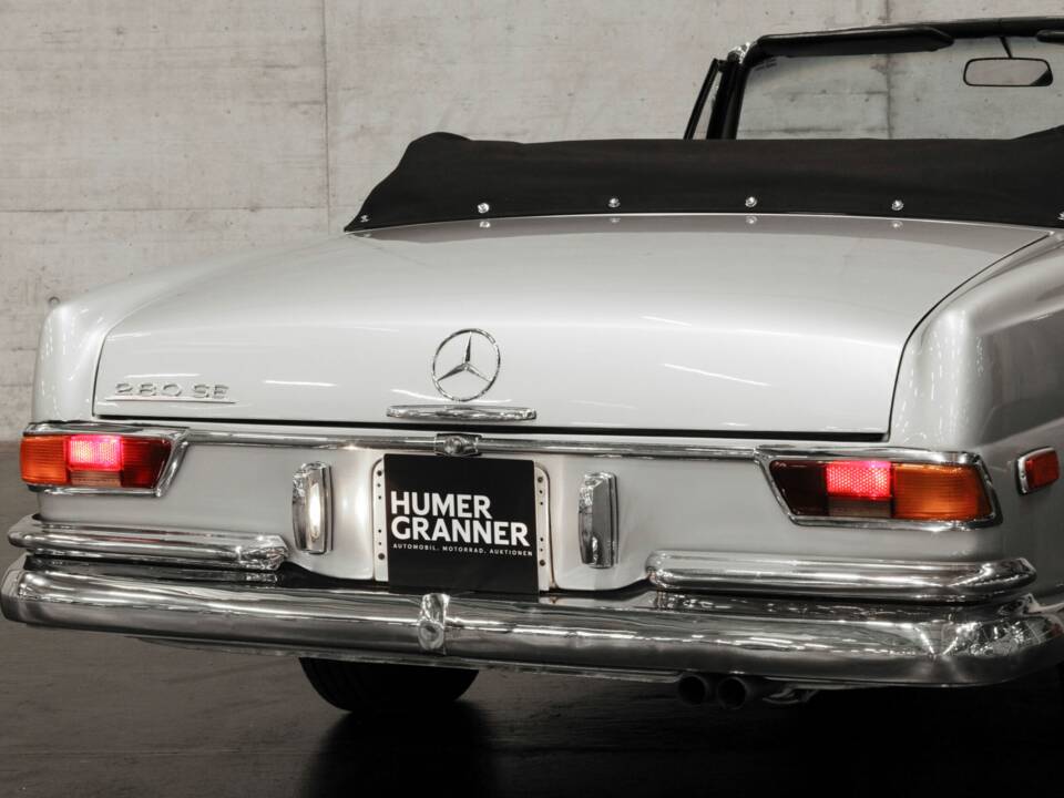 Image 14/48 of Mercedes-Benz 280 SE (1969)
