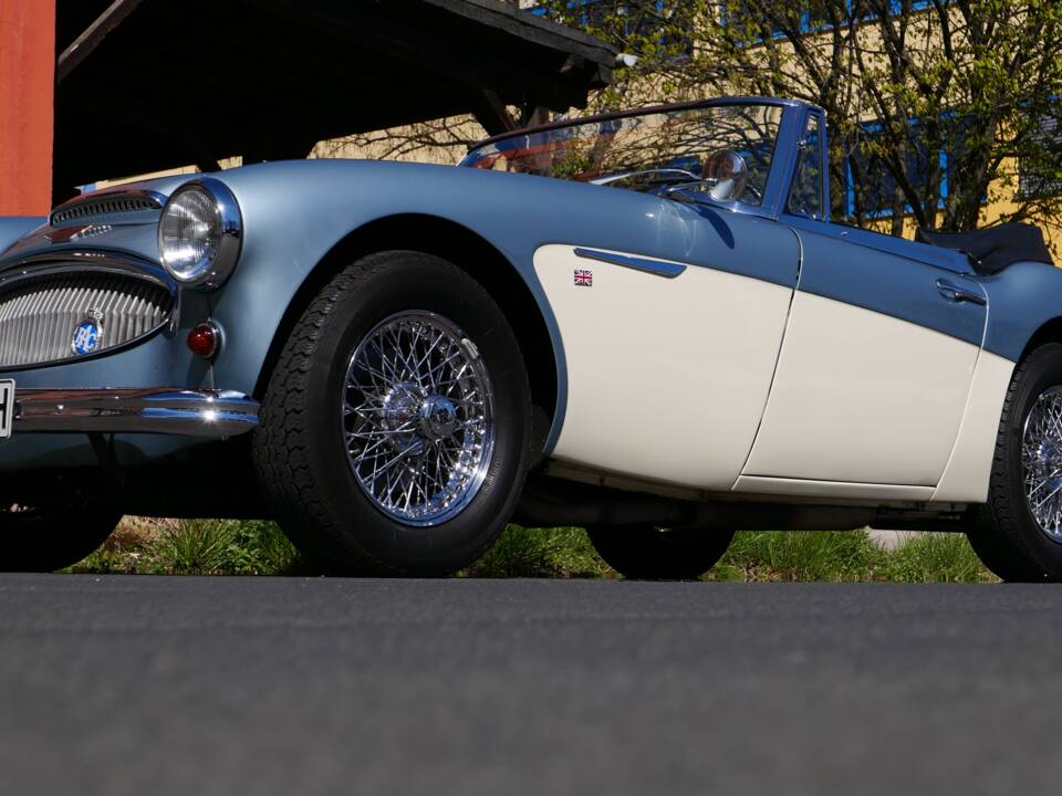 Imagen 2/14 de Austin-Healey 3000 Mk II (BJ7) (1963)