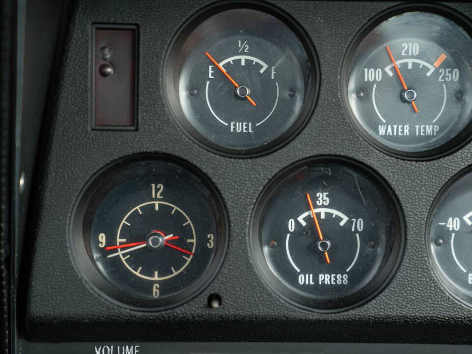 Image 46/50 of Chevrolet Corvette Stingray (1972)