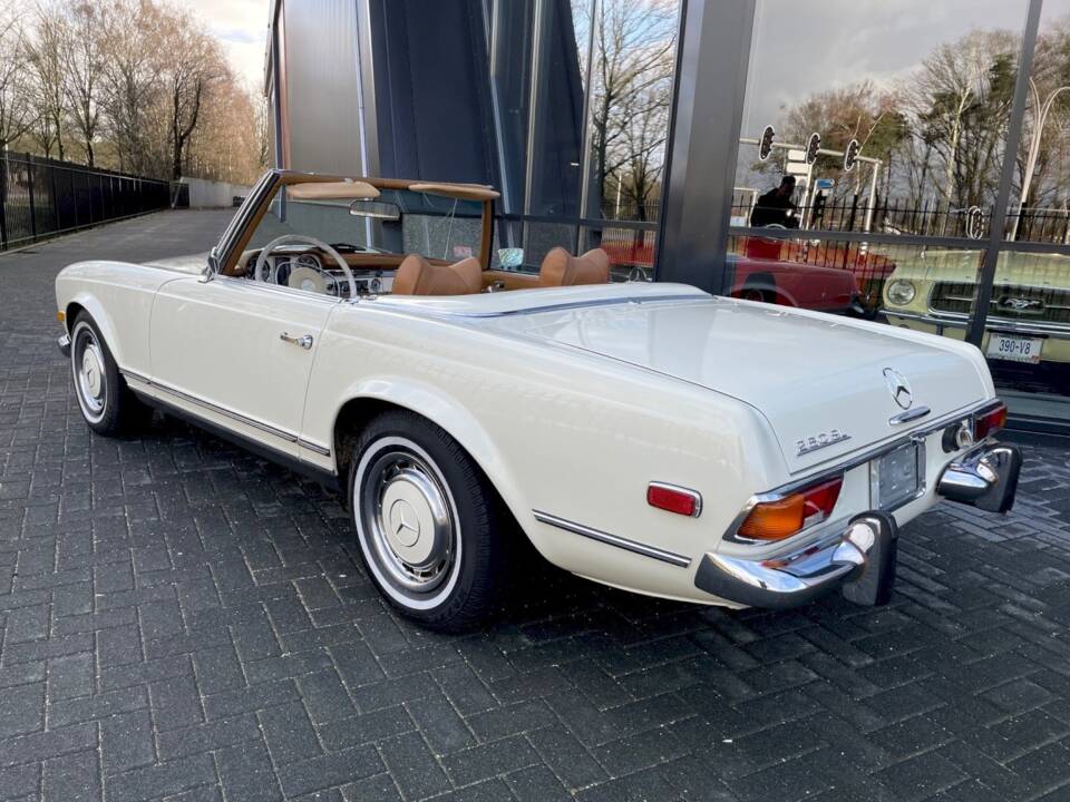 Bild 8/33 von Mercedes-Benz 280 SL (1970)