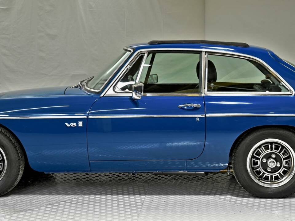 Afbeelding 5/50 van MG MGB GT V8 (1974)