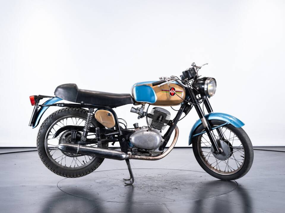 Immagine 5/50 di Gilera 125 (1967)
