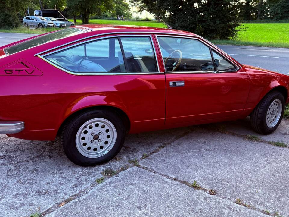 Image 3/21 of Alfa Romeo Alfetta GTV 2.0 L (1978)