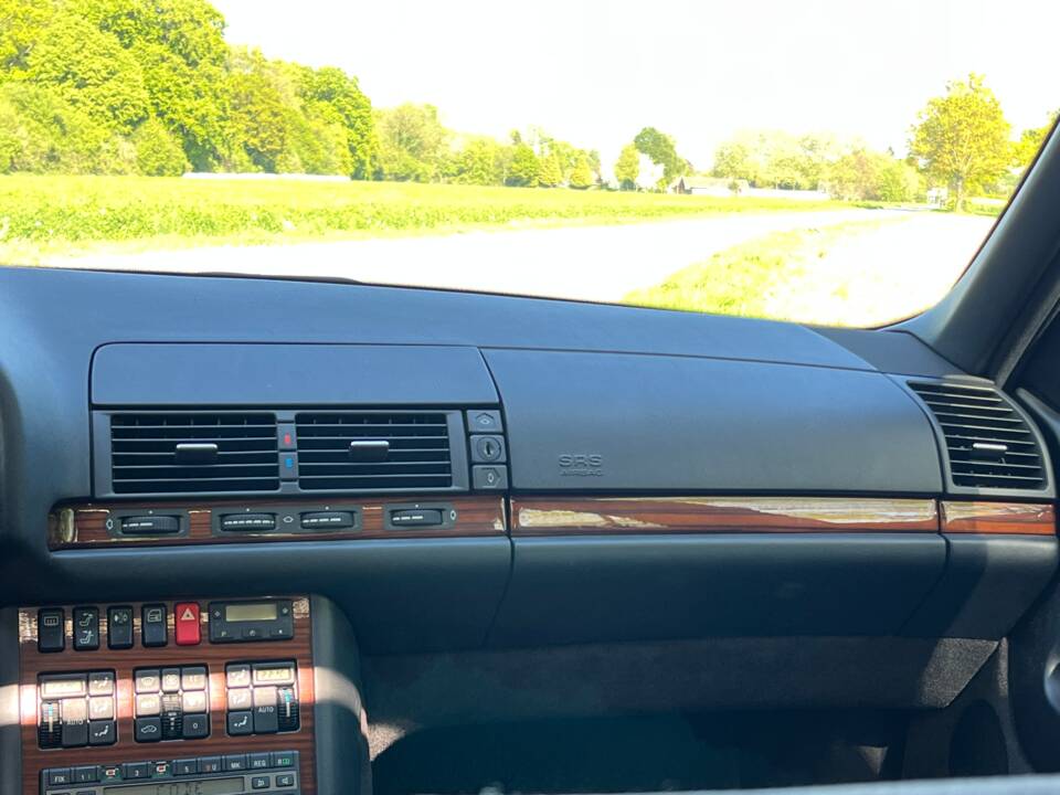 Image 20/44 of Mercedes-Benz 400 SEL (1992)