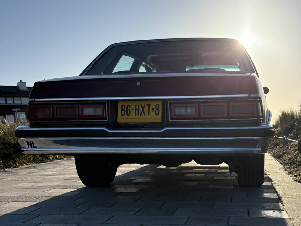 Image 8/8 de Chevrolet Malibu Classic Sedan (1978)