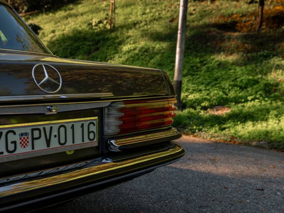 Bild 23/105 von Mercedes-Benz 280 S (1972)