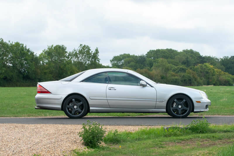 Imagen 17/50 de Mercedes-Benz CL 600 (2003)