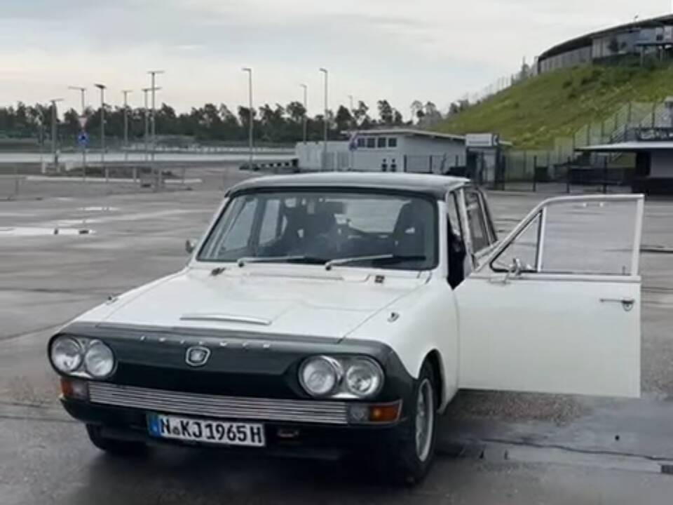 Image 21/21 of Triumph 2000 Mk I (1965)