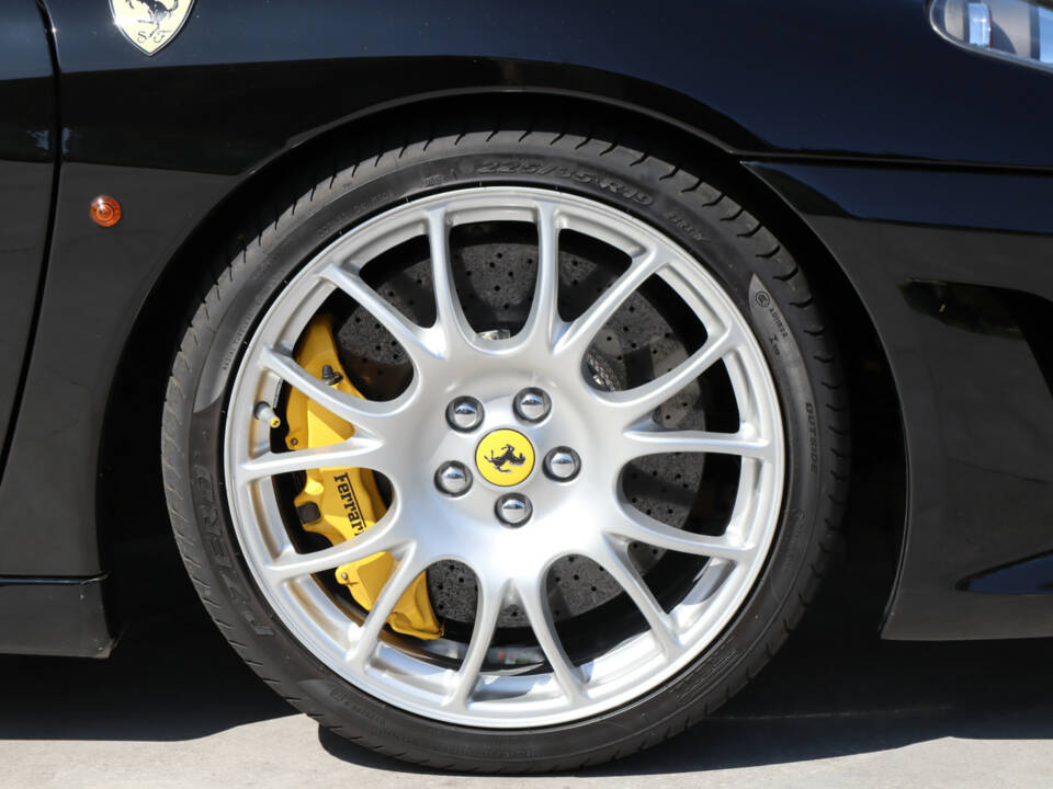 Bild 19/50 von Ferrari F 430 (2010)