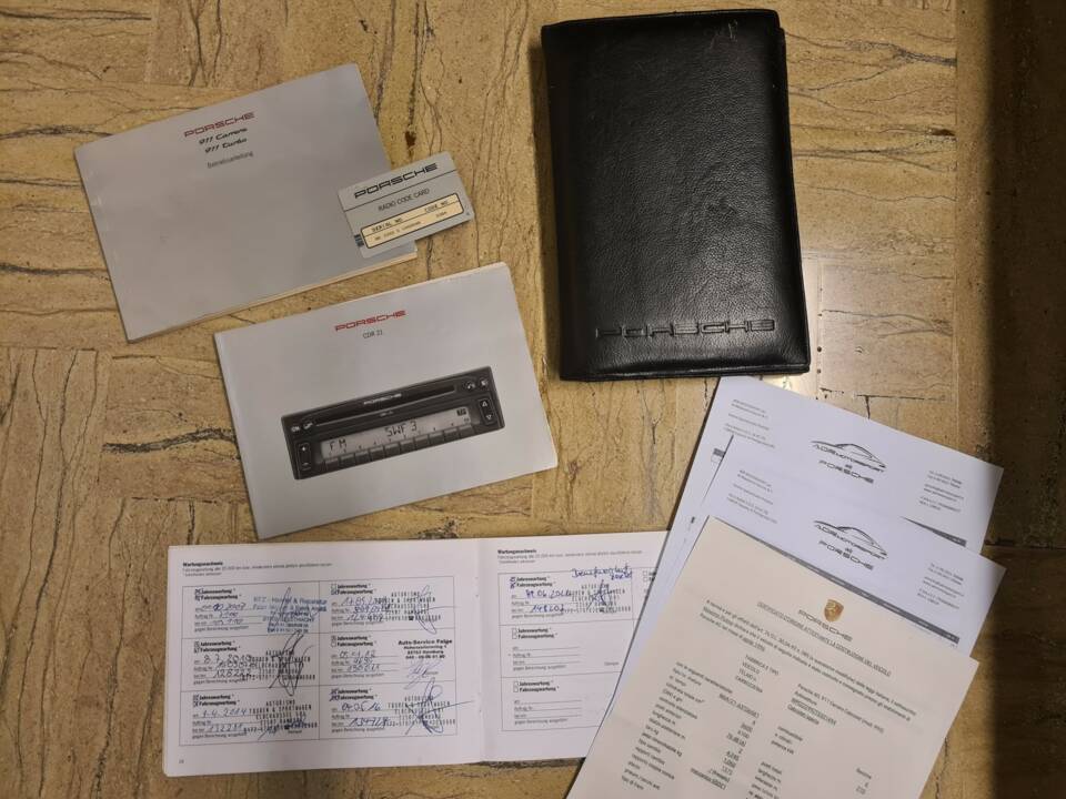 Bild 15/20 von Porsche 911 Carrera (1996)