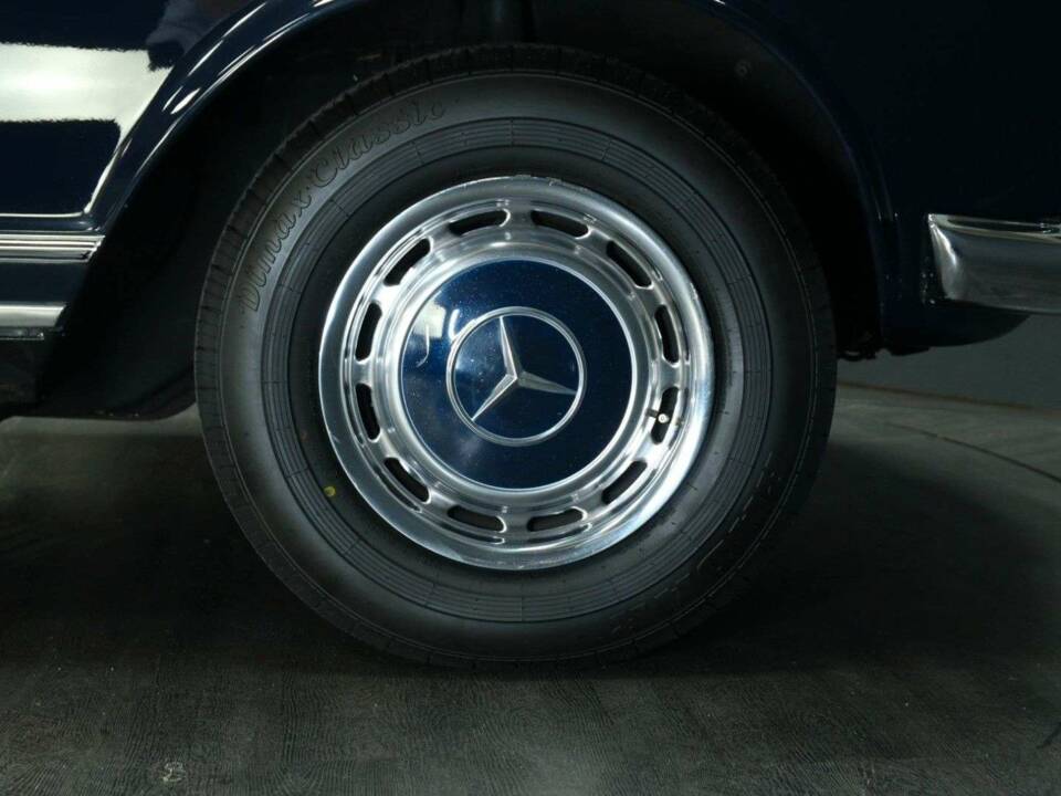 Image 30/30 of Mercedes-Benz 280 SL (1968)