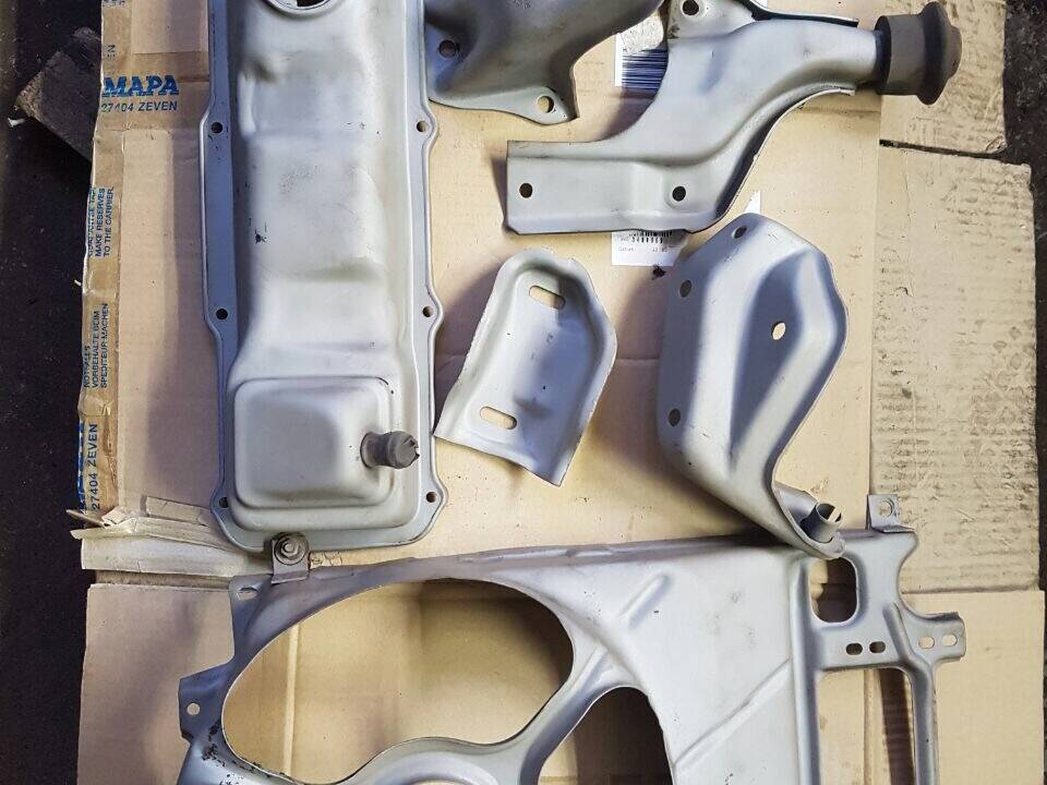 Image 22/32 of Audi 80 1.6 (1986)