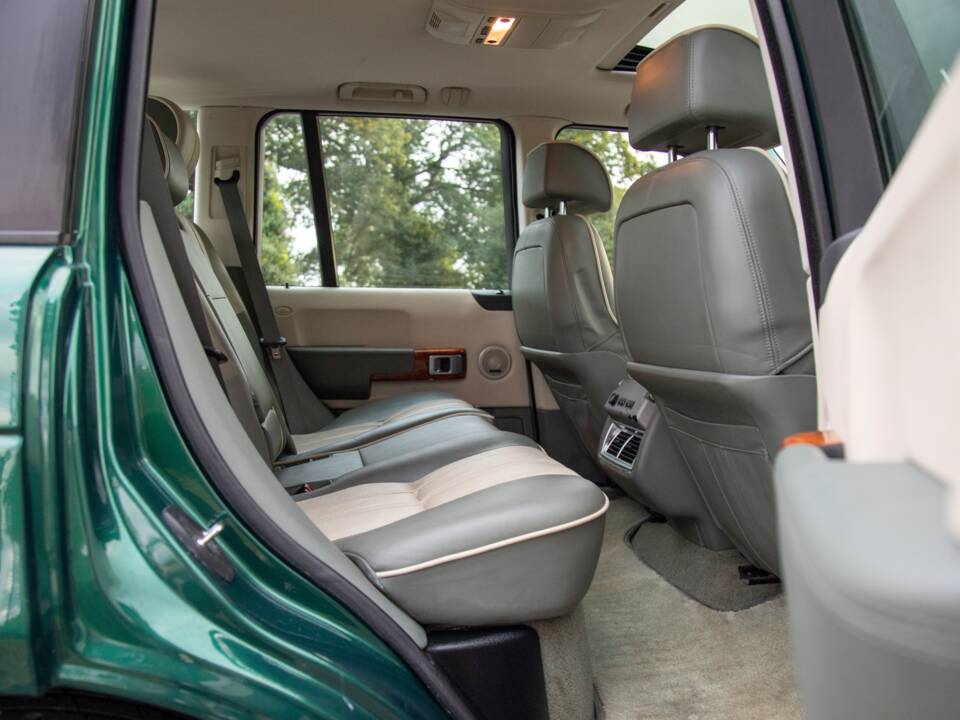 Image 6/50 de Land Rover Range Rover Vogue V8 (2005)