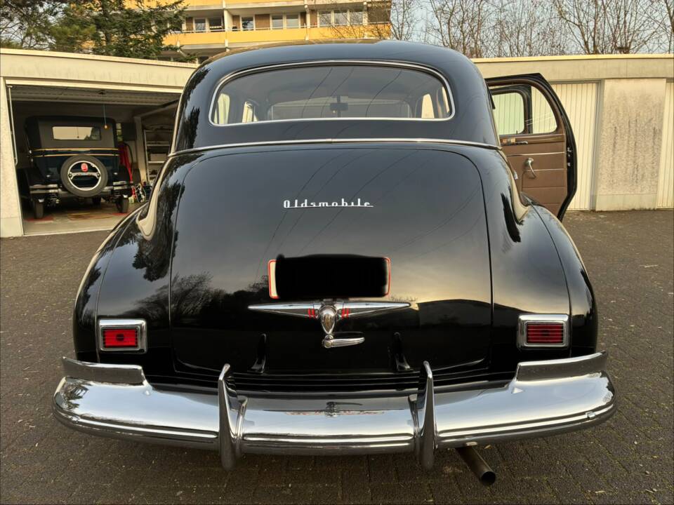 Immagine 9/18 di Oldsmobile 66 (1941)