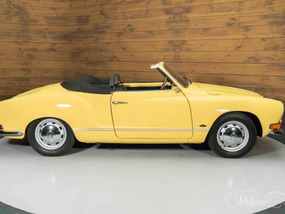 Bild 14/19 von Volkswagen Karmann Ghia 1500 (1971)