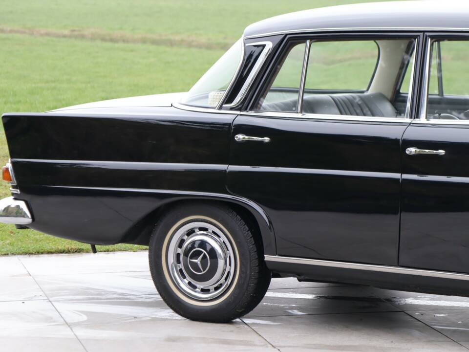 Afbeelding 34/50 van Mercedes-Benz 230 S (1967)