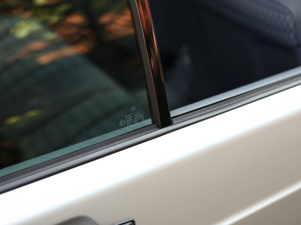 Immagine 97/100 di Mercedes-Benz 190 E 2.3 (1992)