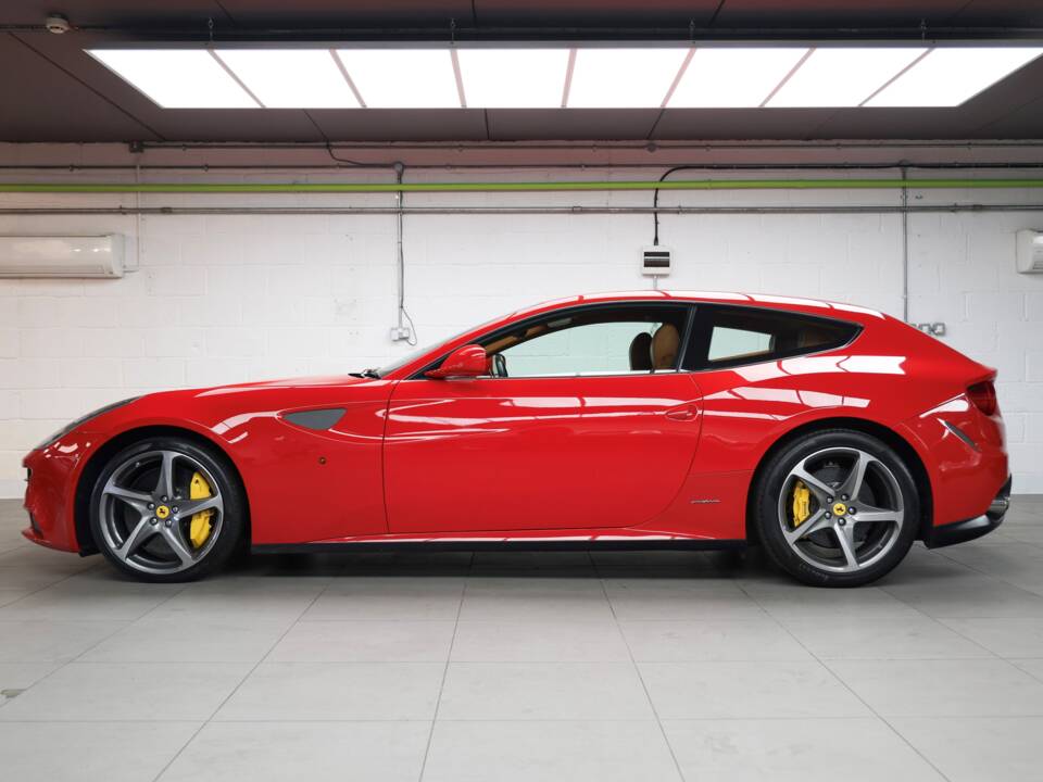 Immagine 2/50 di Ferrari FF (2011)