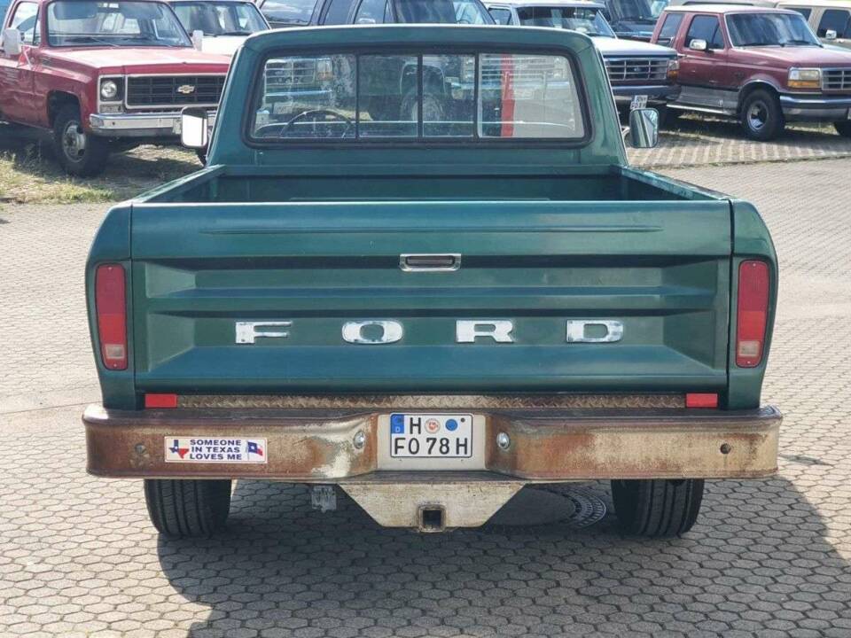 Image 6/20 of Ford F-250 (1977)