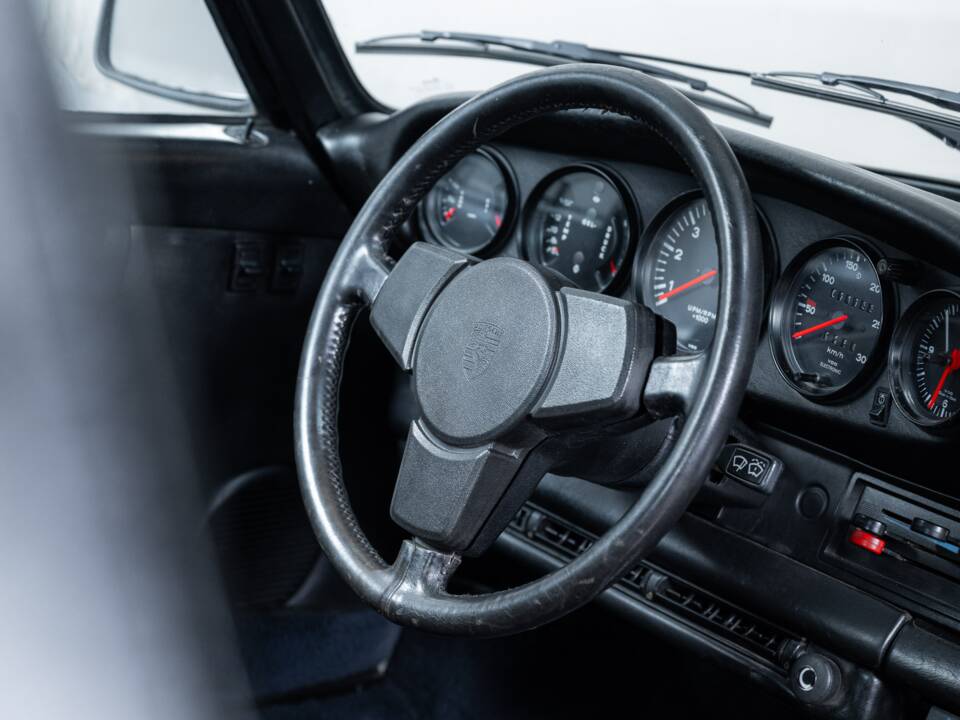Afbeelding 24/44 van Porsche 911 Turbo 3.0 (1975)