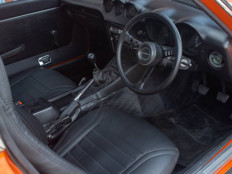 Image 4/50 of Datsun 240 Z (1972)
