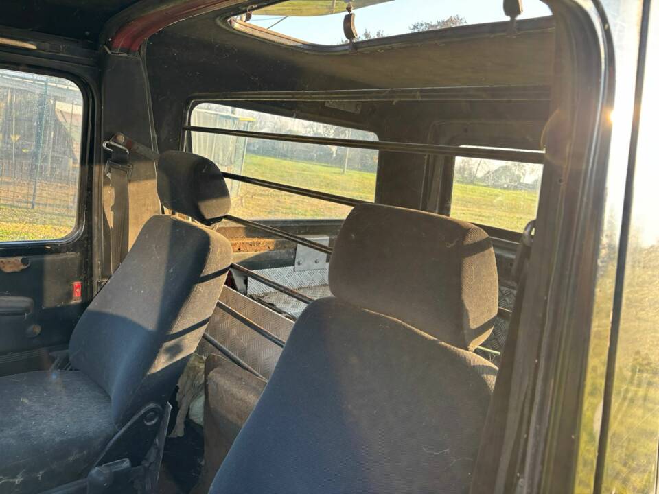 Image 29/53 of Mercedes-Benz 240 GD (SWB) (1982)