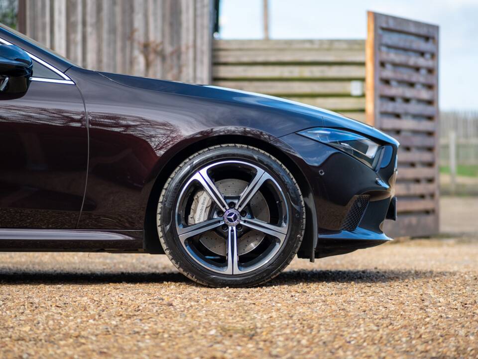 Image 11/85 of Mercedes-Benz CLS 450 4MATIC (2018)