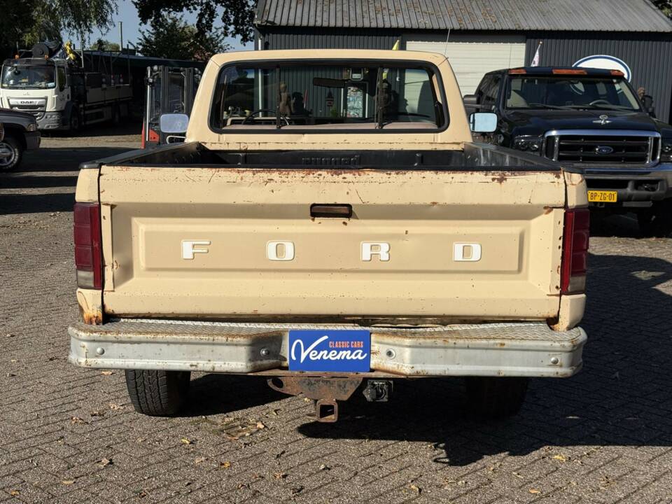 Image 6/22 of Ford F-250 (1983)