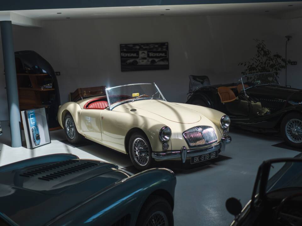 Image 19/22 of MG MGA 1600 (1960)