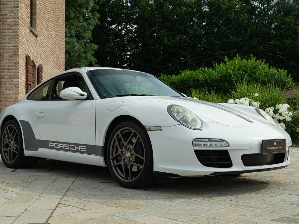 Image 2/50 of Porsche 911 Carrera (2009)