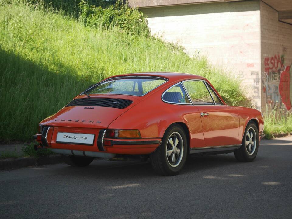 Image 17/50 de Porsche 911 2.4 S (1900)