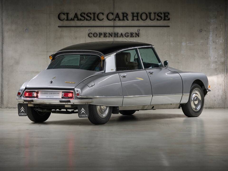 Image 17/92 of Citroën DS 23 Pallas (1975)