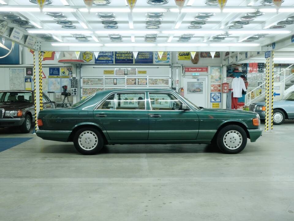 Bild 42/50 von Mercedes-Benz 420 SEL (1990)