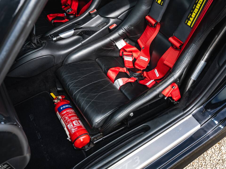 Image 29/42 of Porsche 911 GT3 (2003)
