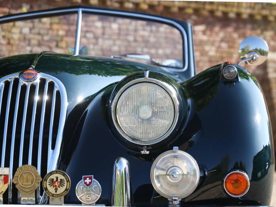 Afbeelding 22/50 van Jaguar XK 140 SE DHC (1957)