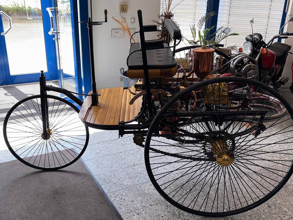 Afbeelding 3/9 van Benz Patent-Motorwagen Nummer 1 Replika (1885)