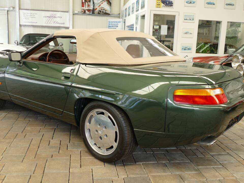 Bild 5/23 von Porsche 928 S4 (1989)