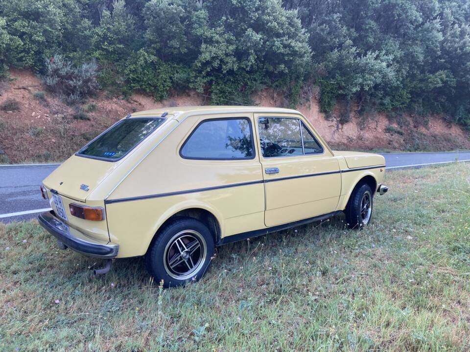 Image 4/8 of SEAT 127 (1976)