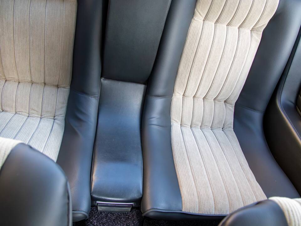 Image 26/56 of BMW 2800 CS (1969)