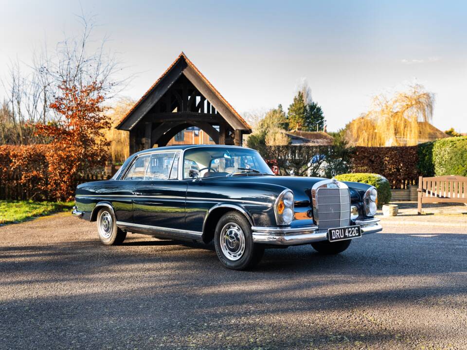 Afbeelding 27/45 van Mercedes-Benz 300 SE (1965)