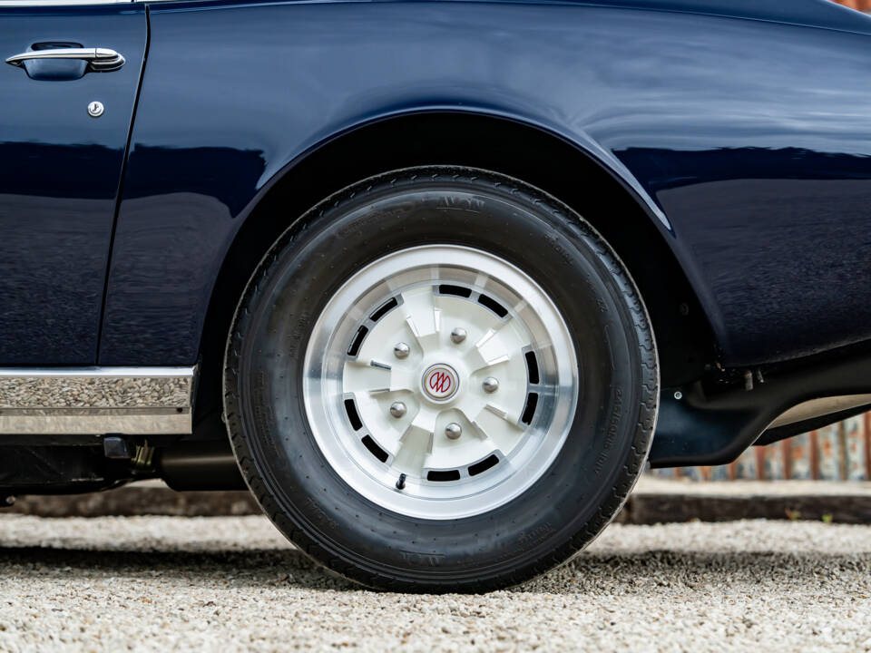 Bild 33/36 von Aston Martin DBS V8 (1971)