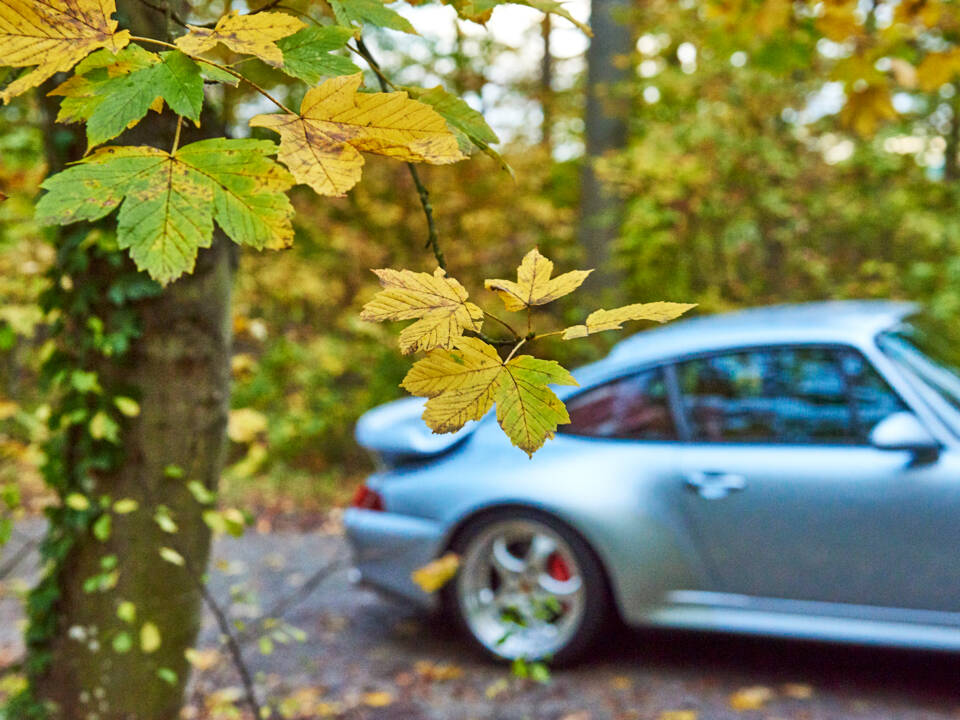 Bild 18/33 von Porsche 911 Turbo (1997)
