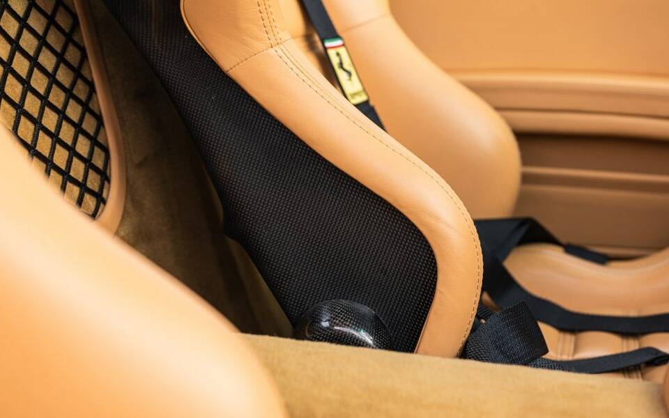 Bild 31/49 von Ferrari 550 Maranello (2000)