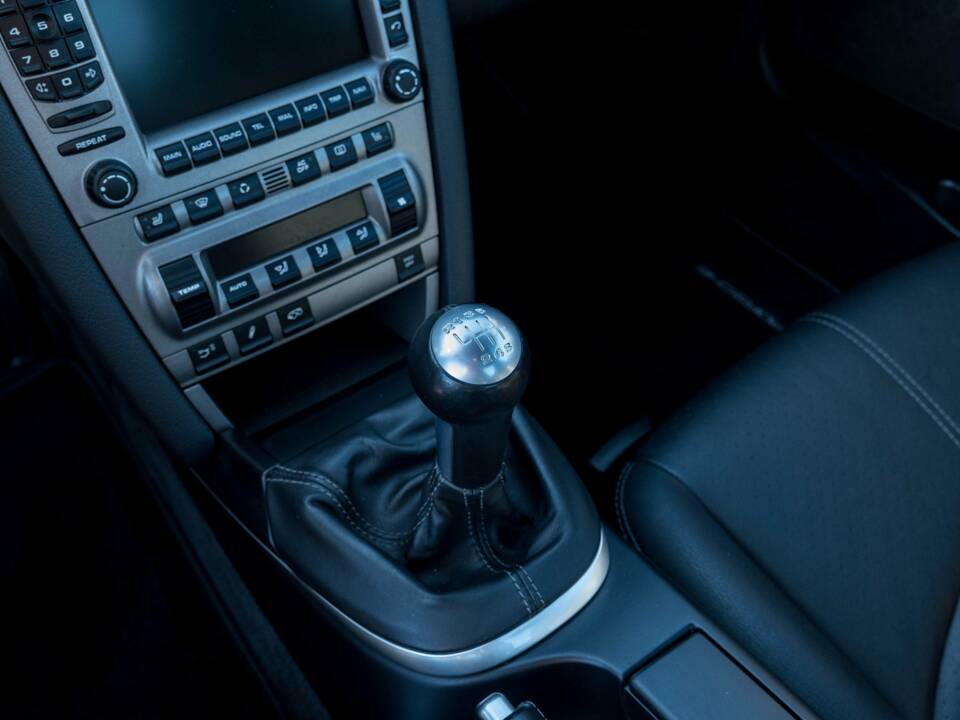 Image 19/34 de Porsche 911 Targa 4S (2008)