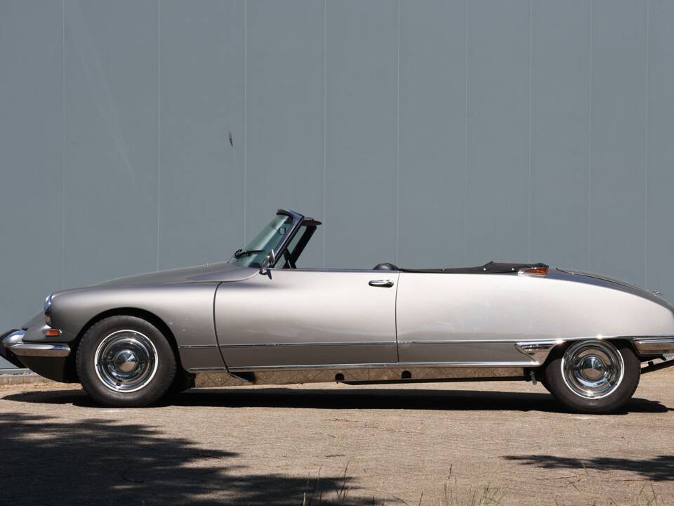 Bild 21/39 von Citroën DS 21 Chapron (1966)