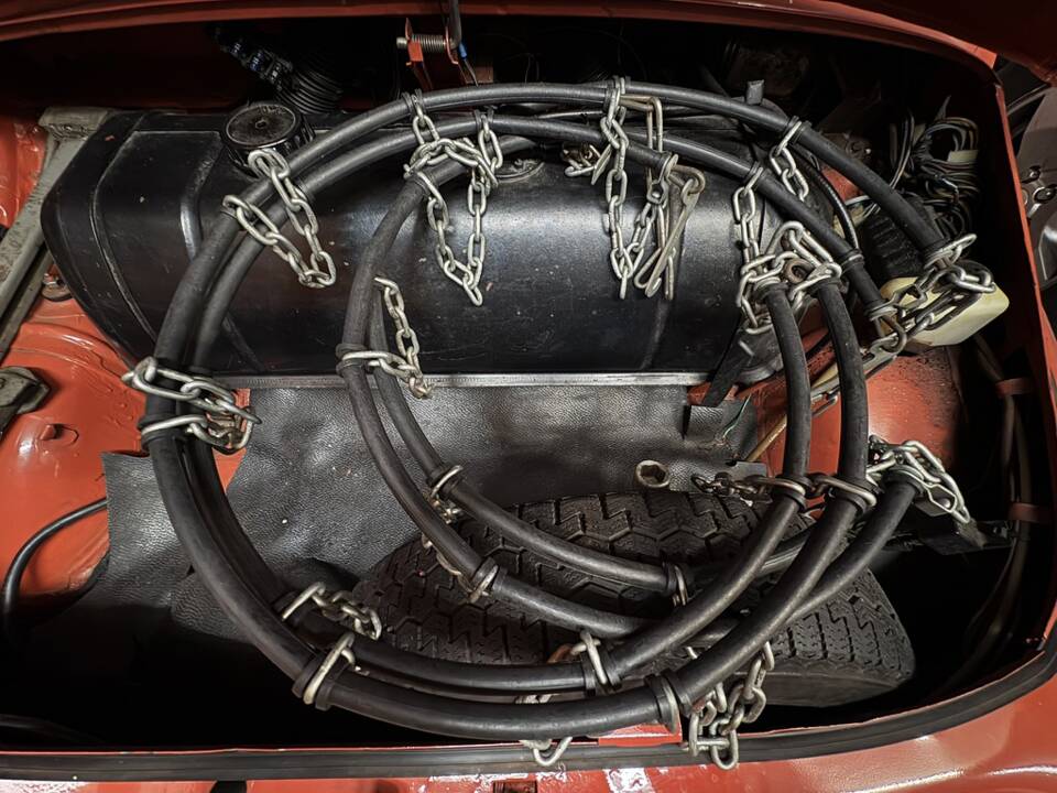 Image 19/28 of FIAT 500 L (1970)