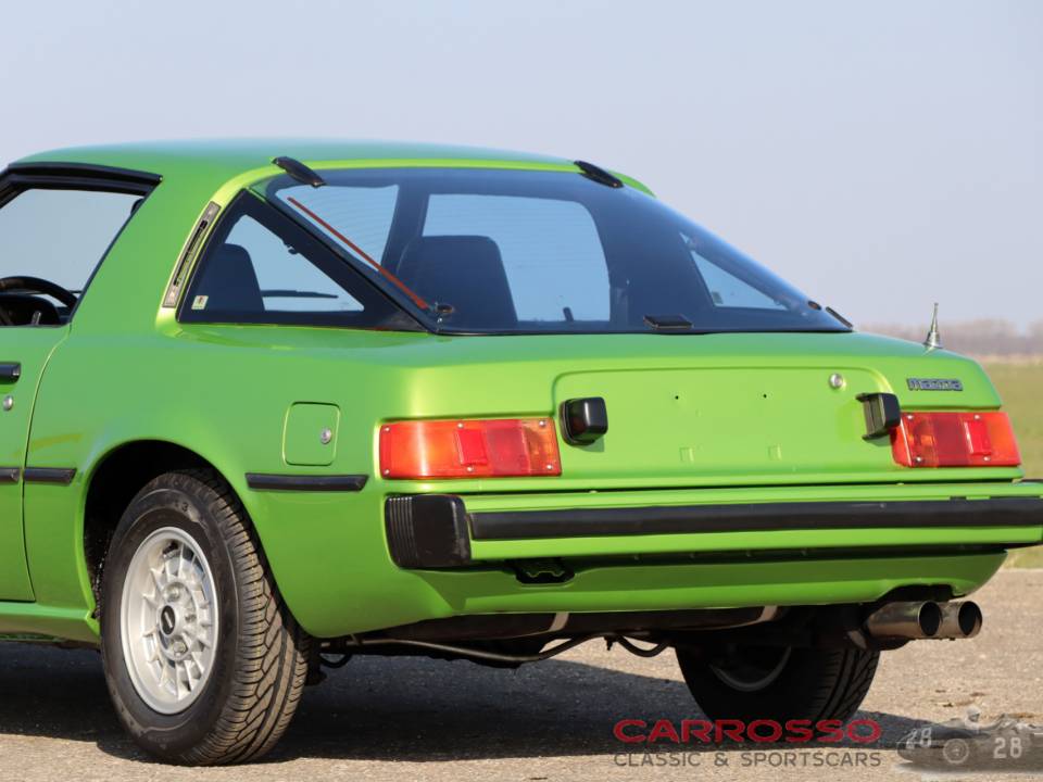 Image 26/50 of Mazda RX-7 (1980)
