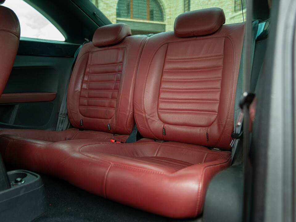 Image 33/50 of Volkswagen New Beetle 2.0 (2012)