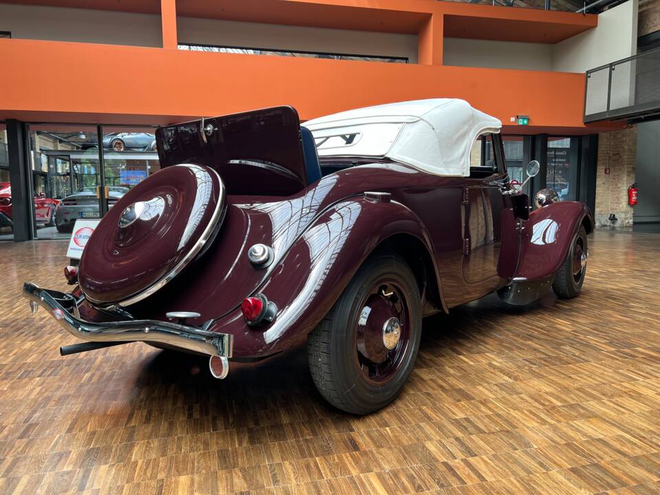 Image 17/38 of Citroën Traction Avant 11 BL Légère (1938)